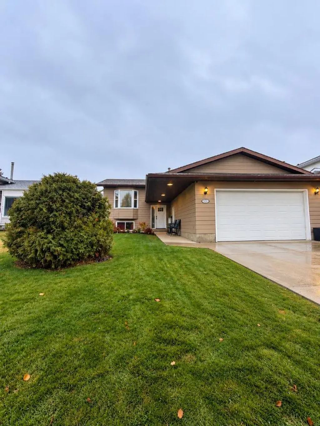 8926 102 Avenue , Grande Prairie