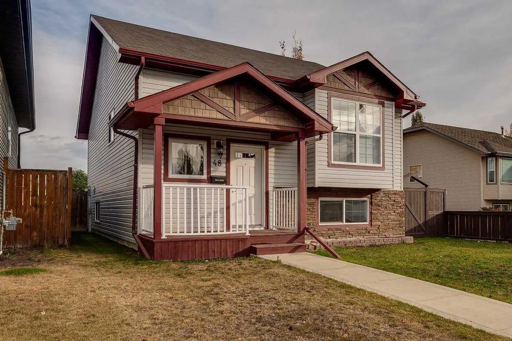 48 Vanson Close , Red Deer