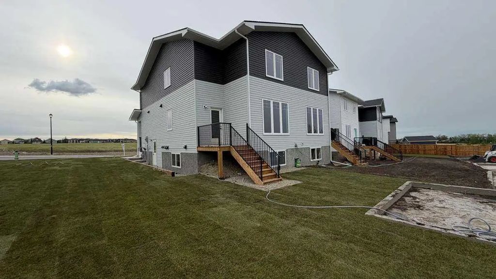 1903 Mccaskill Drive , Crossfield