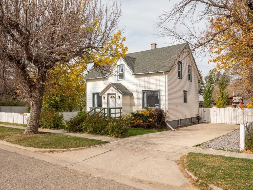 119 Kipp Street , Nobleford