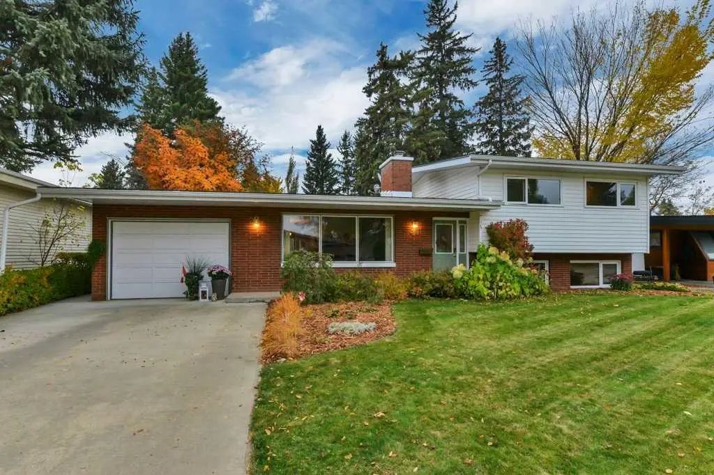 40 Springfield Avenue , Red Deer