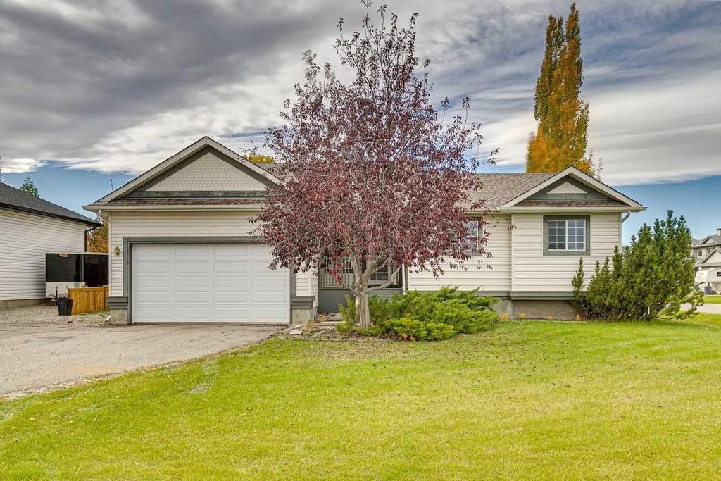 1 Crilly Close Ne, Langdon