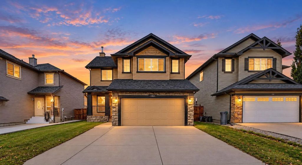 152 Hawkmere Close , Chestermere