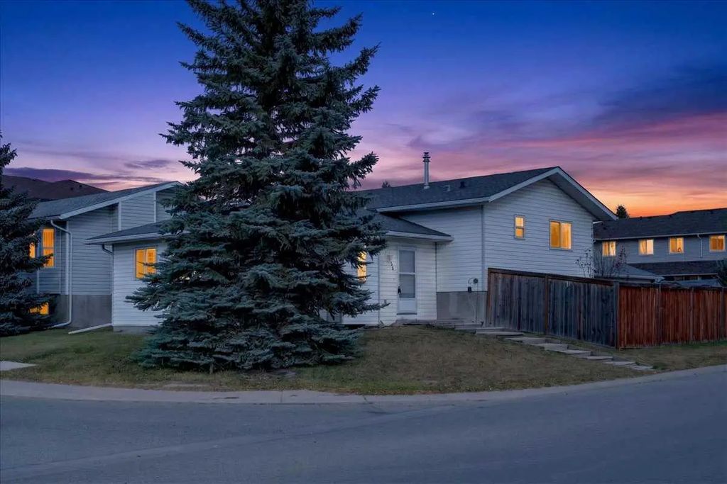 616 18 Street Se, High River