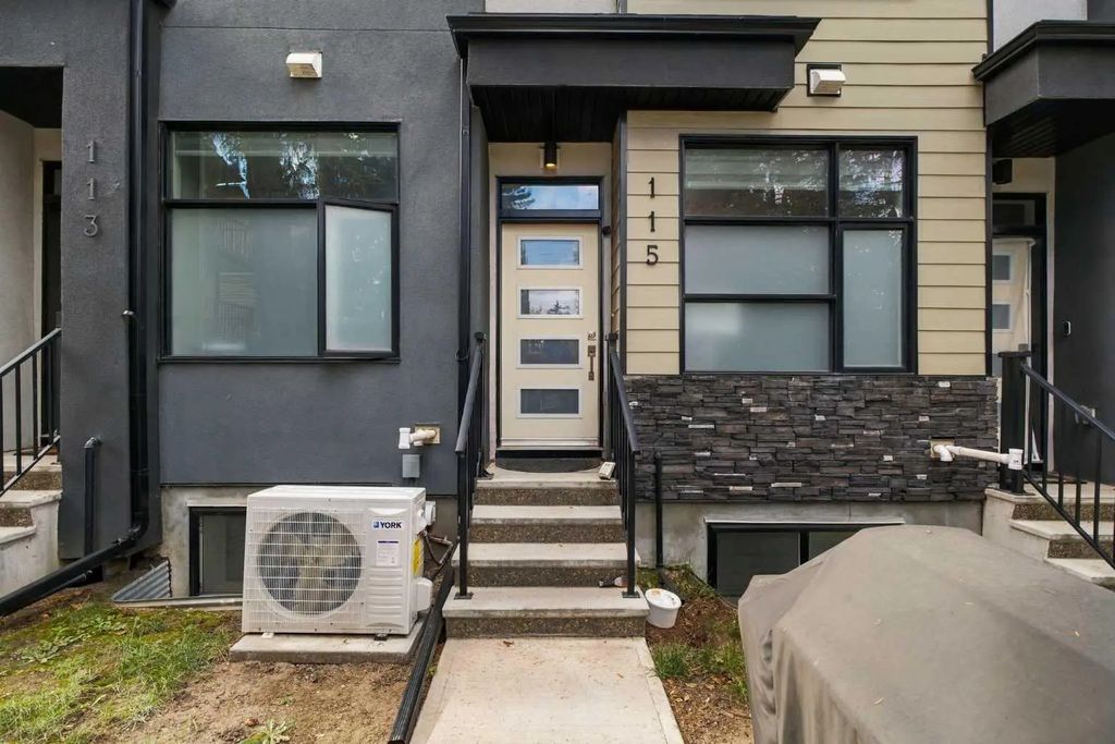 115 408 27 Avenue Ne, Calgary