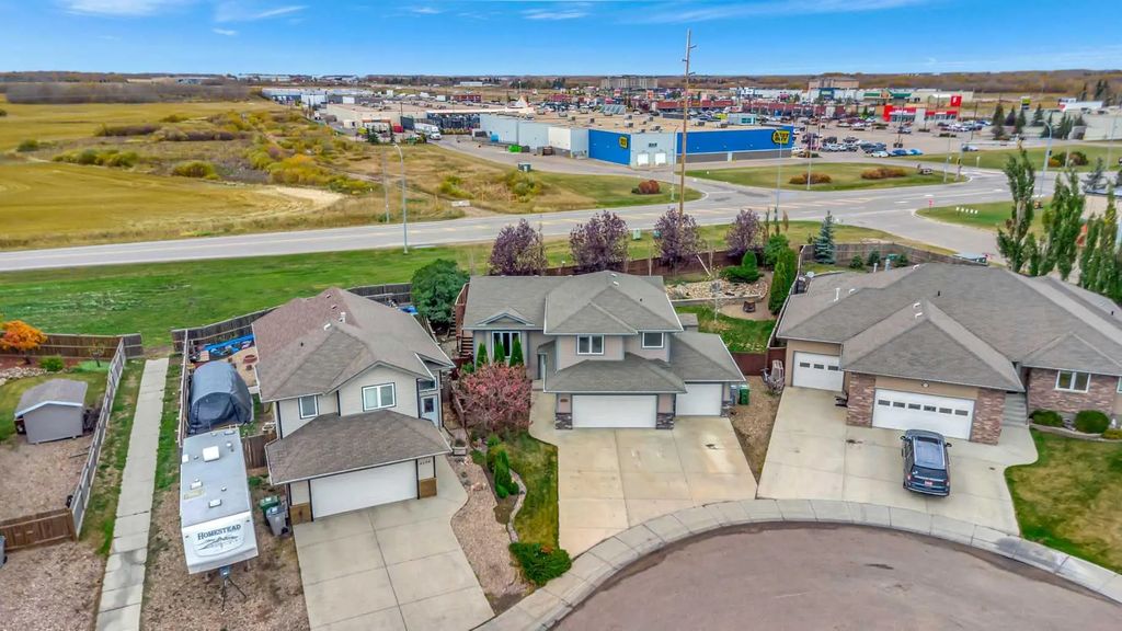 4210 74 Avenue , Lloydminster