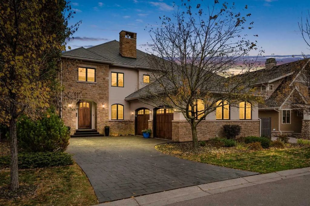 66 Mary Dover Drive Sw, Calgary