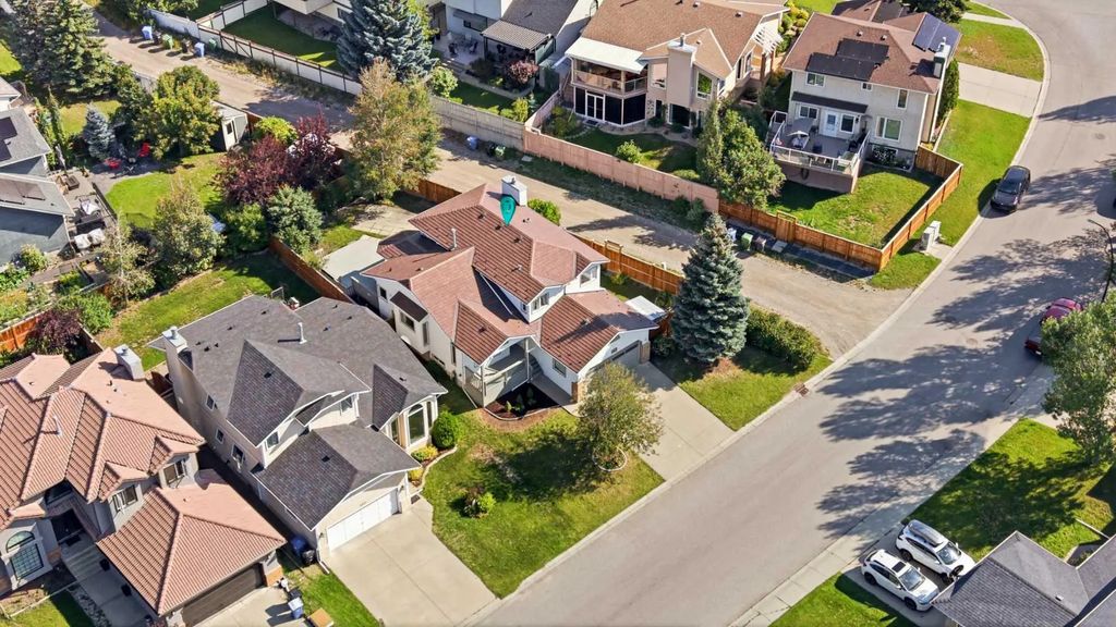 141 Woodbrook Road Sw, Calgary