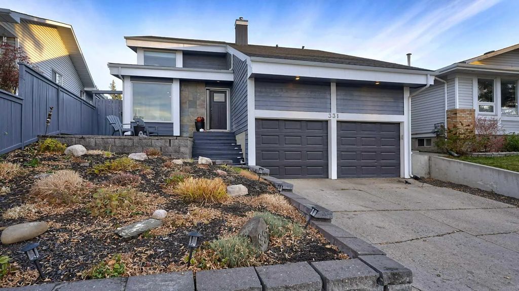 331 Woodbine Boulevard Sw, Calgary