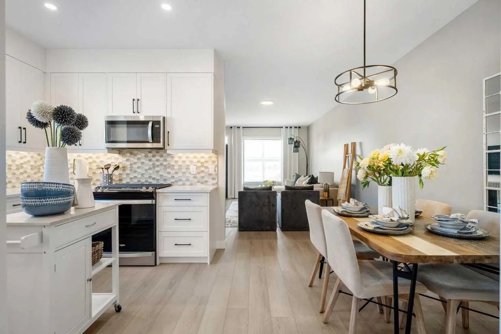 17 Homestead Way Ne, Calgary