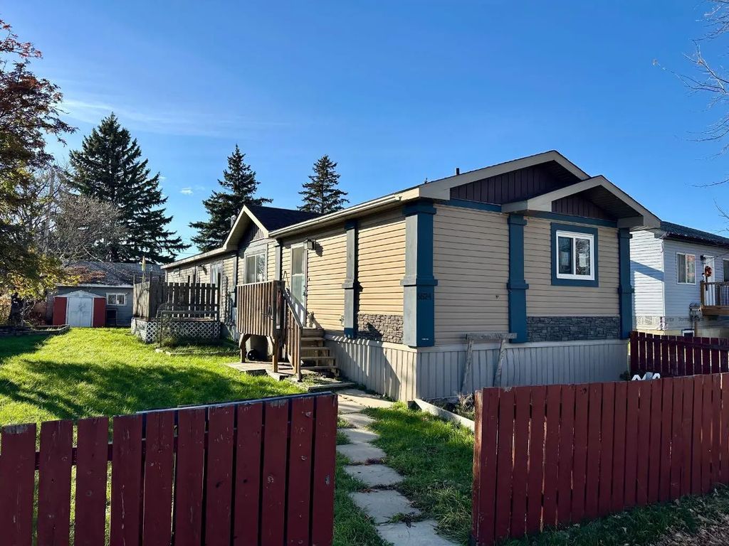 5524 Wagoner Crescent  , Whitecourt