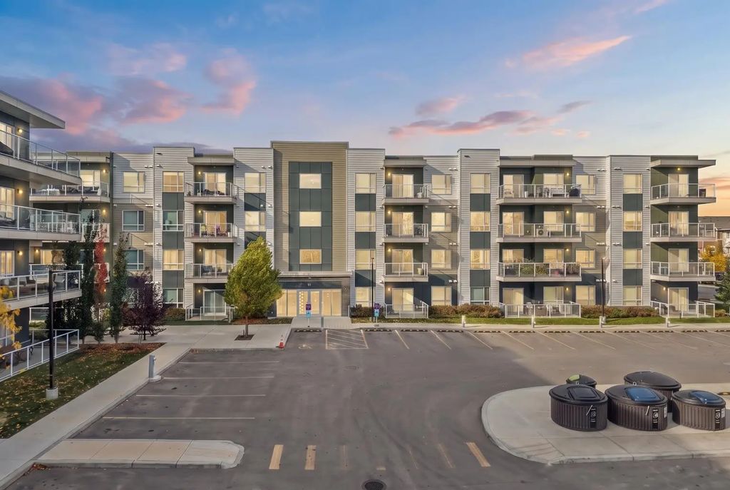 2202 220 Seton Grove Se, Calgary