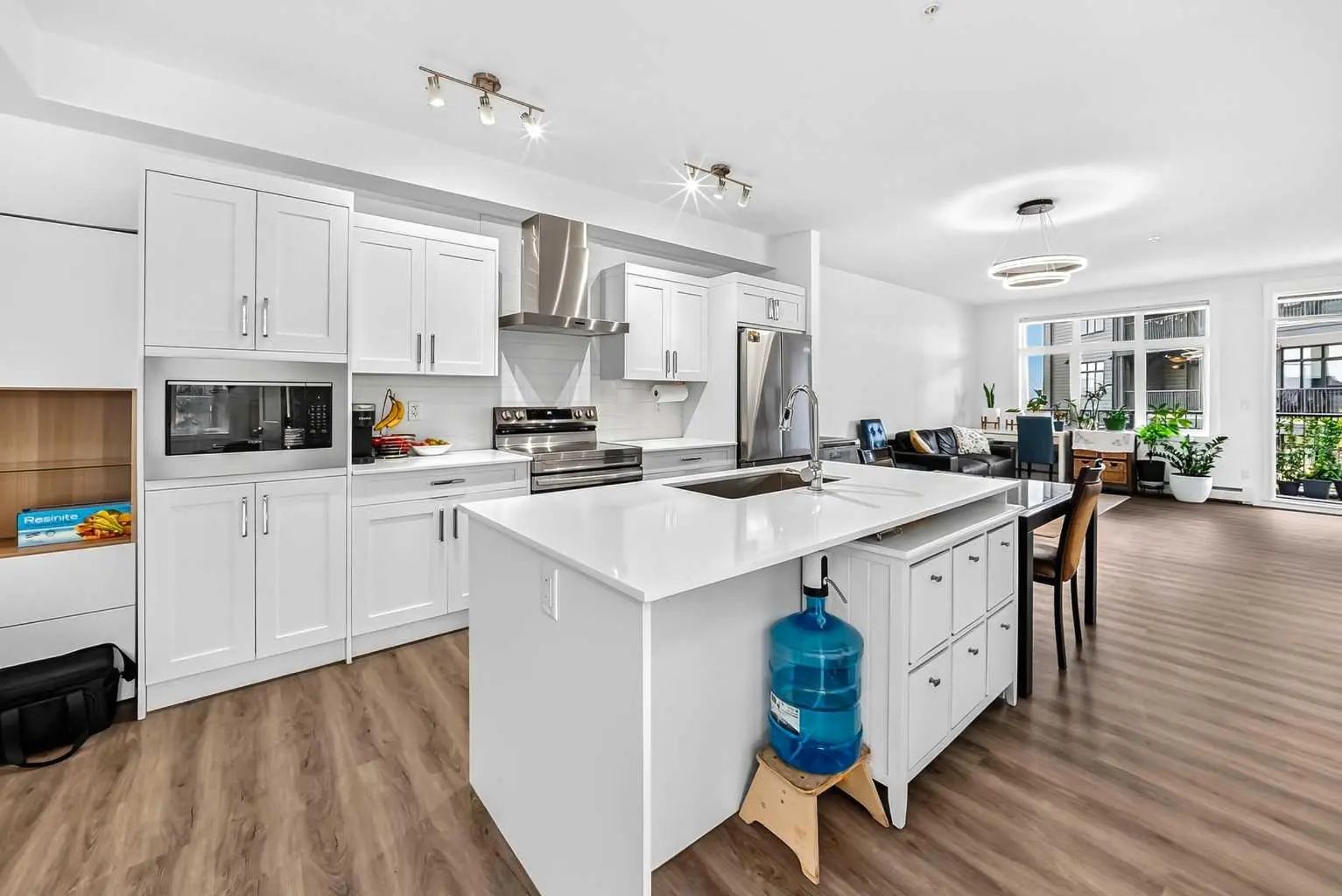 Modern suburban home in Evanston