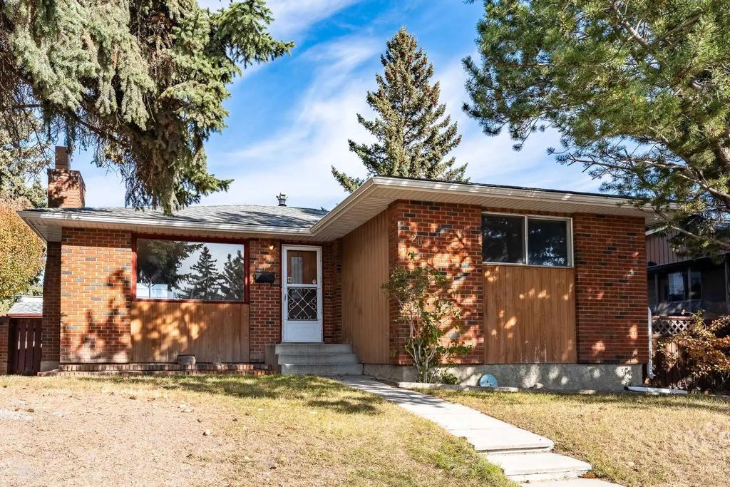 20 Blackthorn Place Ne, Calgary
