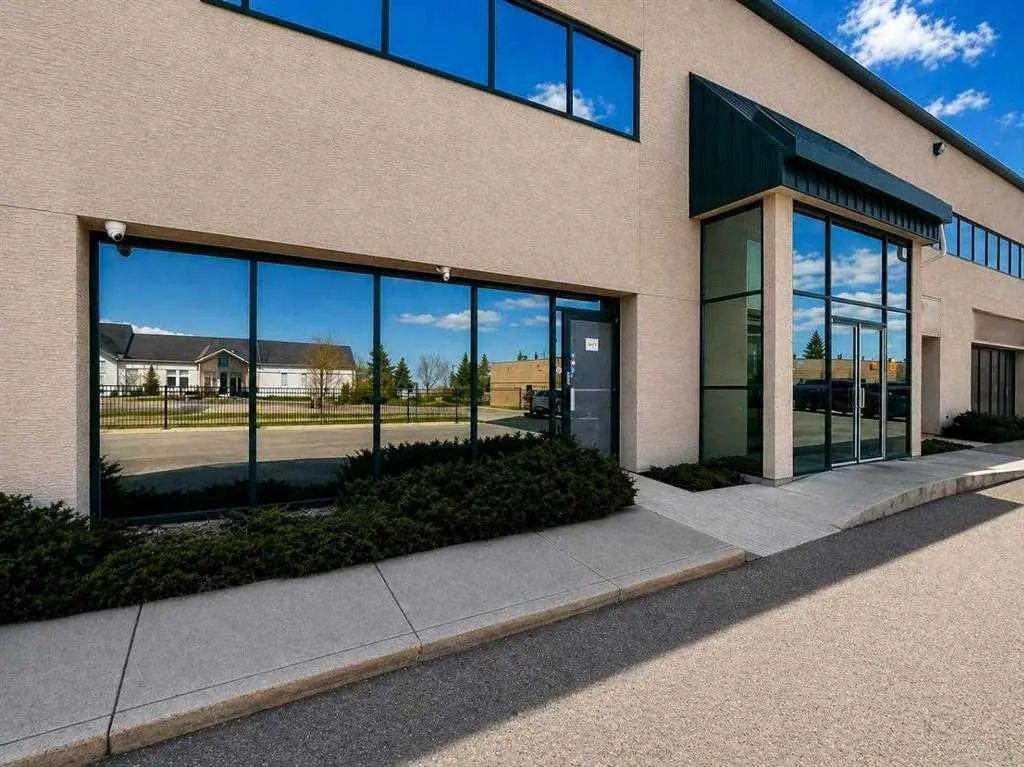 109 3825 34 Street Ne, Calgary