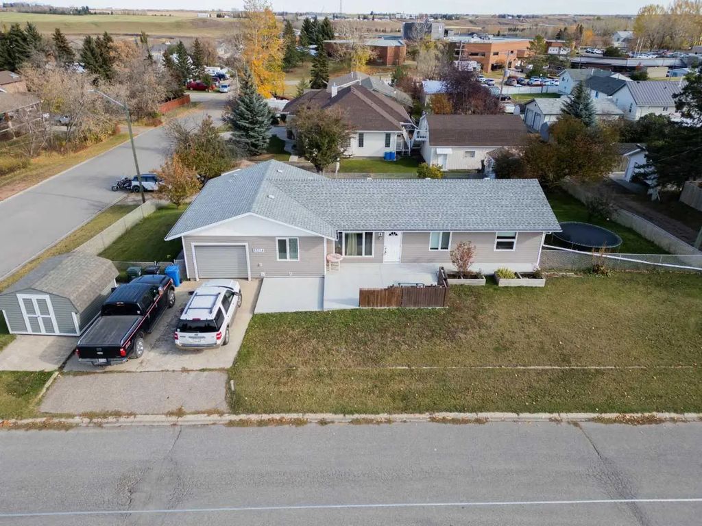 1321 22 Avenue , Didsbury