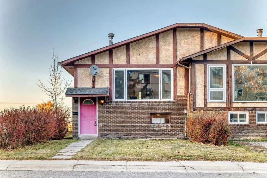 260 Berwick Drive Nw, Calgary