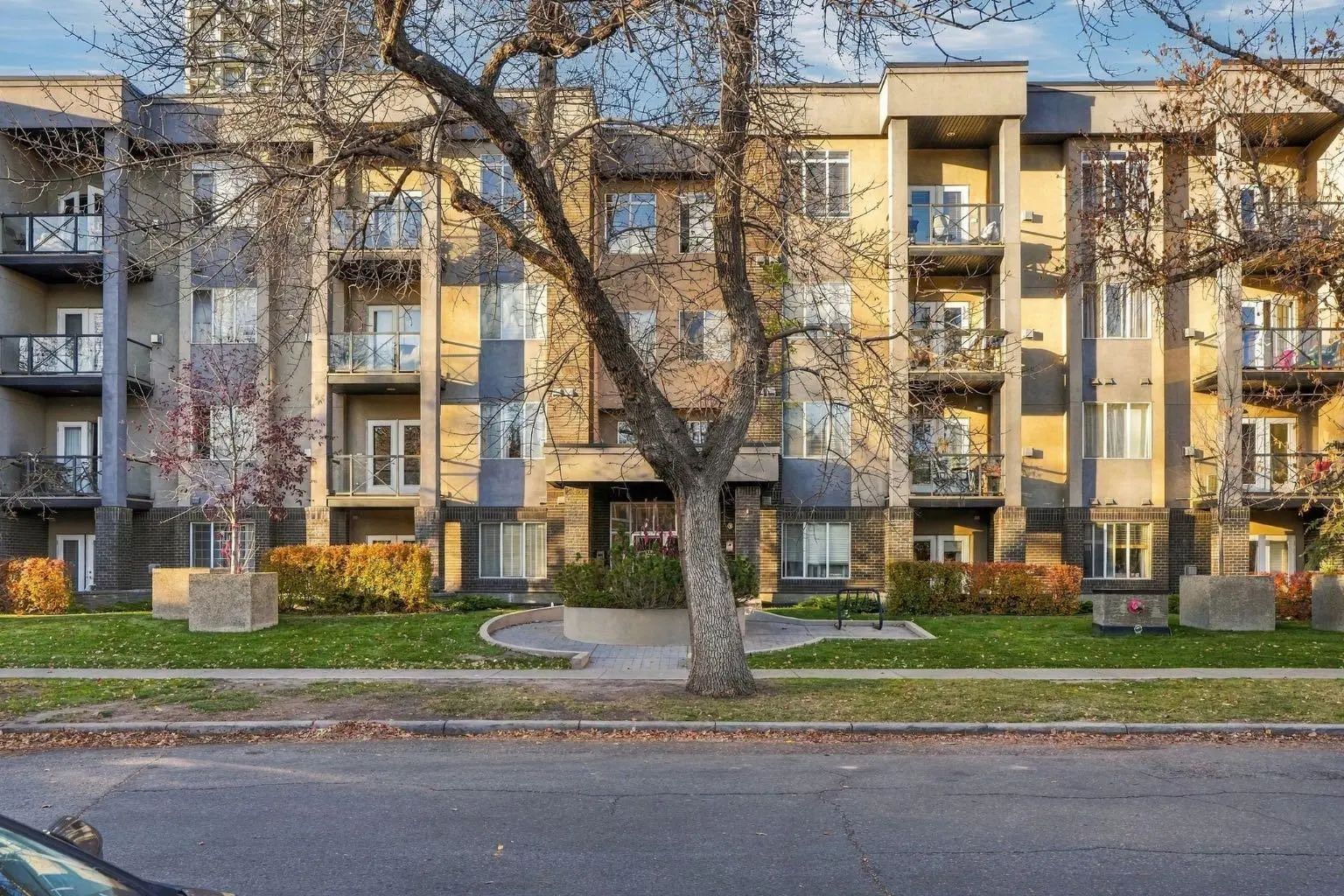 Modern suburban home in Evanston