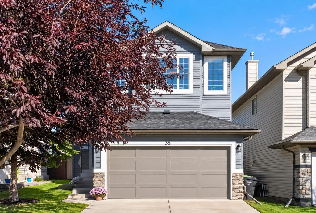 38 Somerside Crescent Sw, Calgary