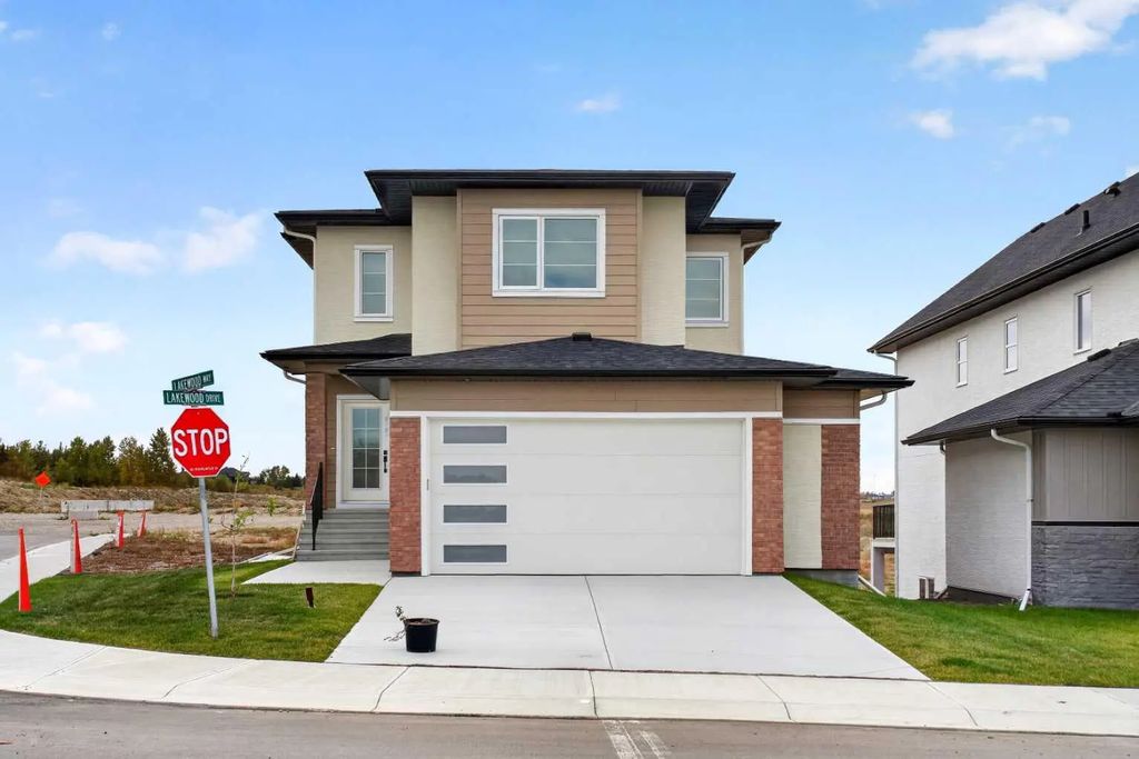 3 Lakewood Way , Strathmore