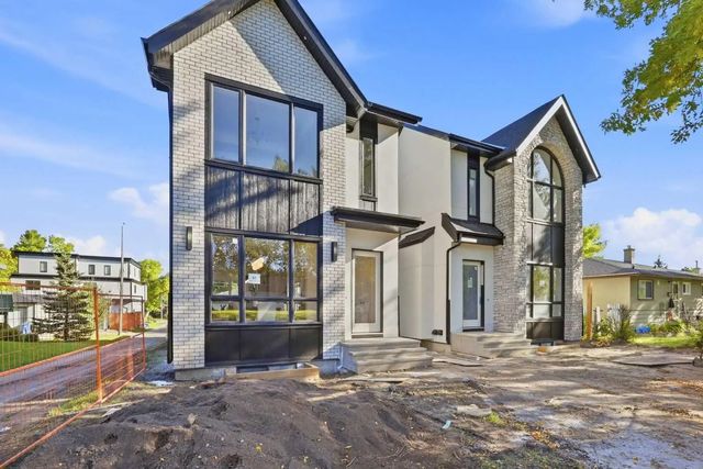 Calgary Home for Sale: Residential Listing in Highwood