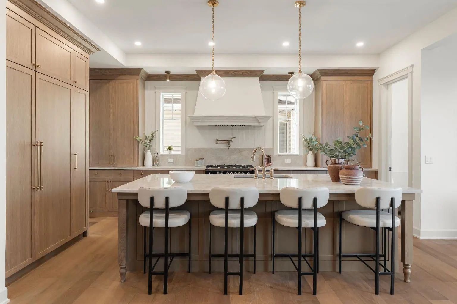 Breakfast Calgary 654 27 Avenue Northwest, Calgary Property Listing: MLS® #A2353245