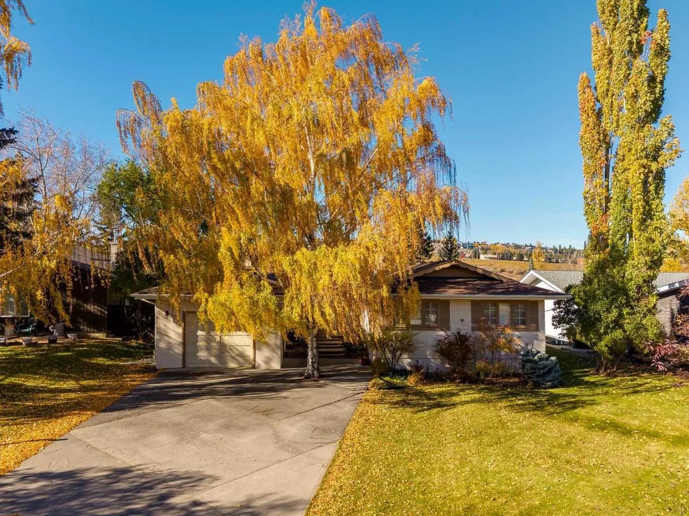 Breakfast Calgary 339 Wildwood Drive Southwest, Calgary Property Listing: MLS® #A2353704