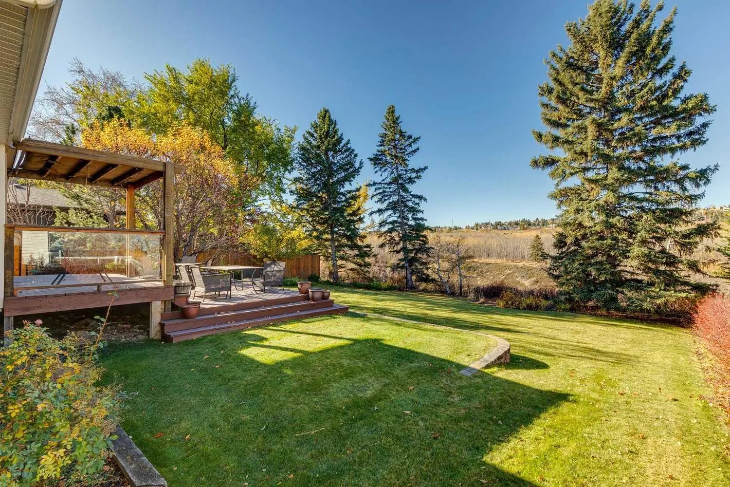 Breakfast Calgary 339 Wildwood Drive Southwest, Calgary Property Listing: MLS® #A2353704