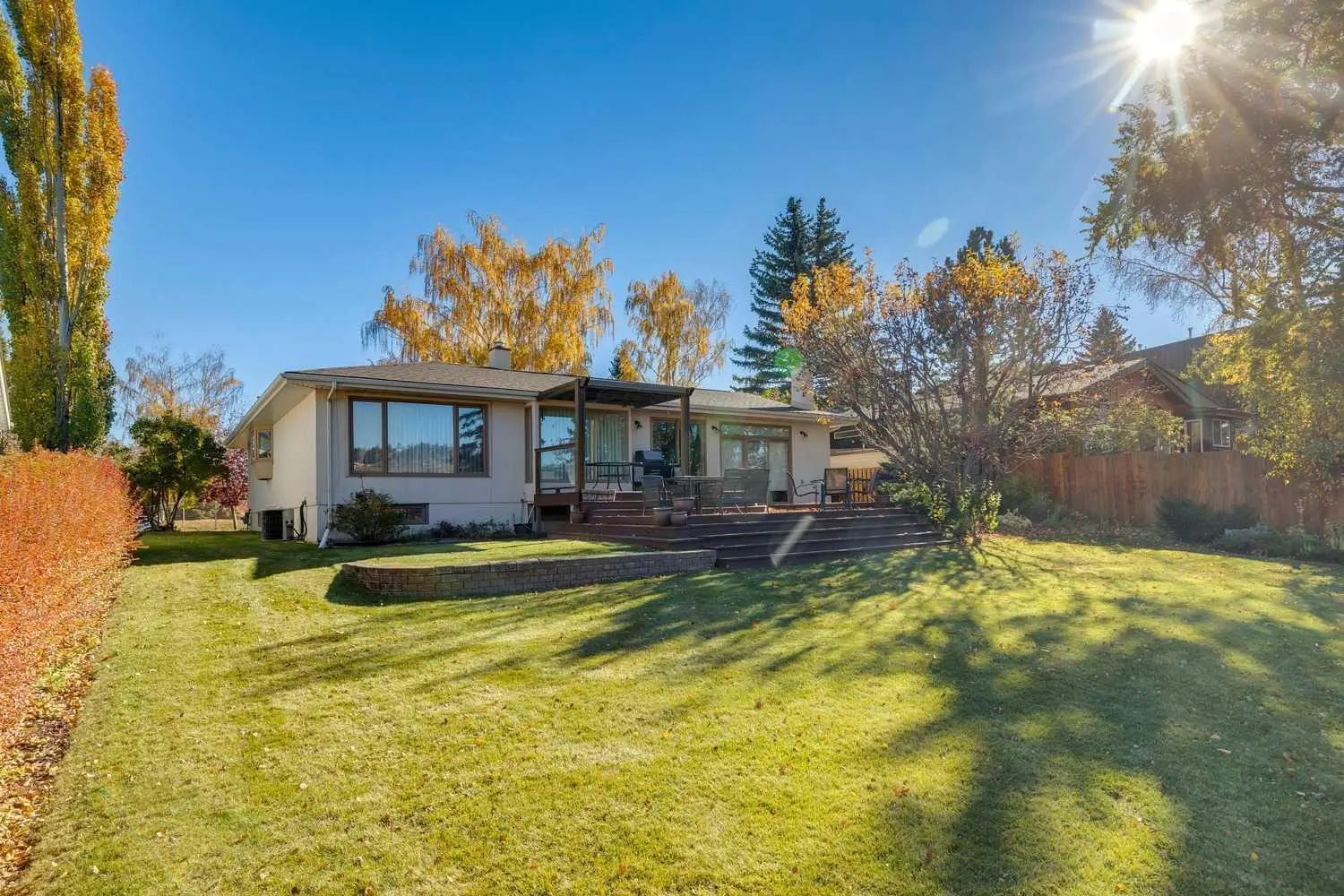 Breakfast Calgary 339 Wildwood Drive Southwest, Calgary Property Listing: MLS® #A2353704