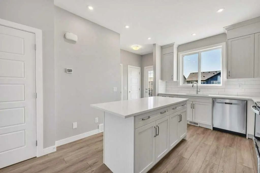 Breakfast Calgary 143 Amblefield Avenue Northwest, Calgary Property Listing: MLS® #A2353869