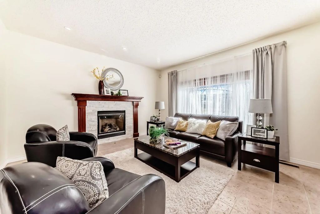84 Silverado Creek Crescent SW, Calgary Property Listing: MLS® #A2354618