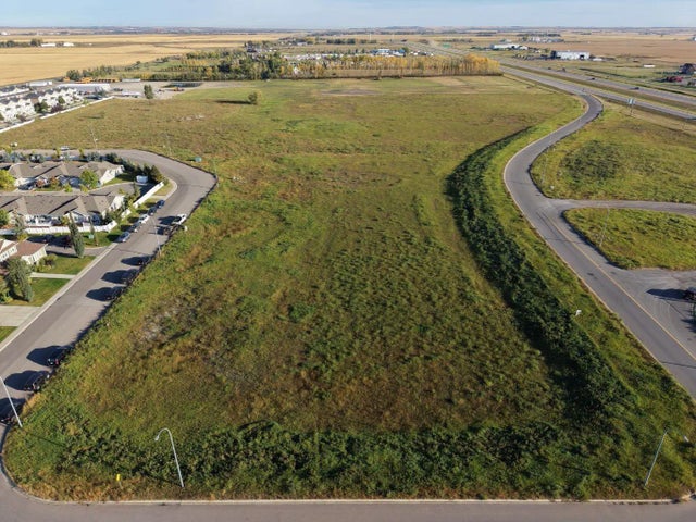 #1 24 Street Se, High River