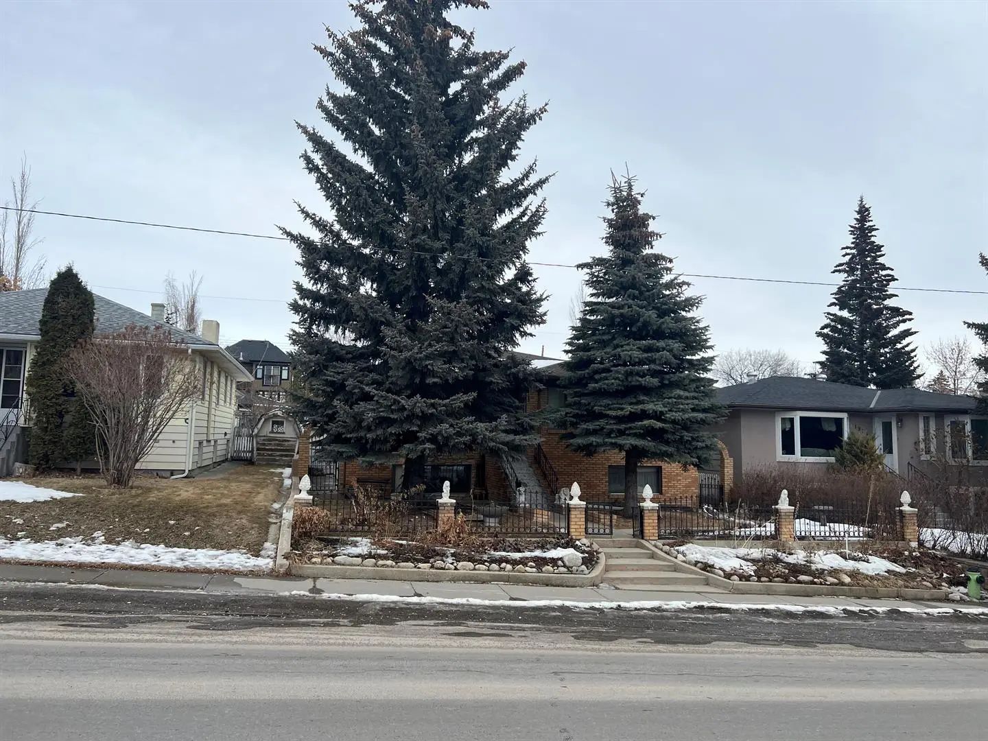 1920 To 1948 26 Avenue Sw Calgary Alberta T2T 1E3 Bankview Home For Sale