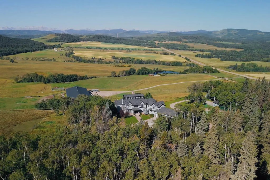 304075 Highway 549 W  , Rural Foothills County