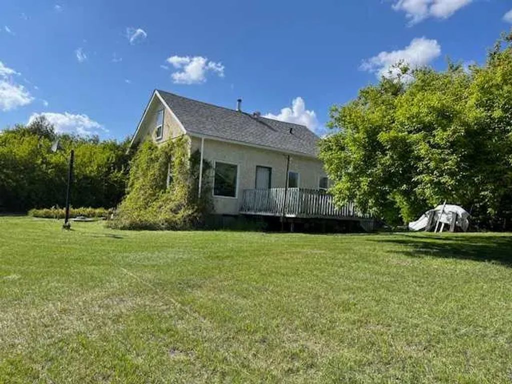 Pt. Se-28-51-25 W3rd  , Rural