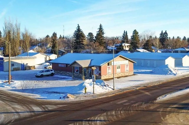5922 50 Avenue , Stettler