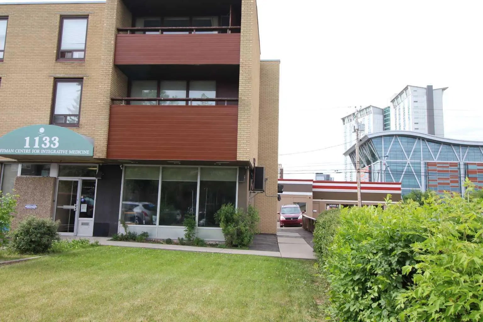 2, 1133 17 Avenue Northwest, Calgary – Commercial Mixed Use Listing Photo 10