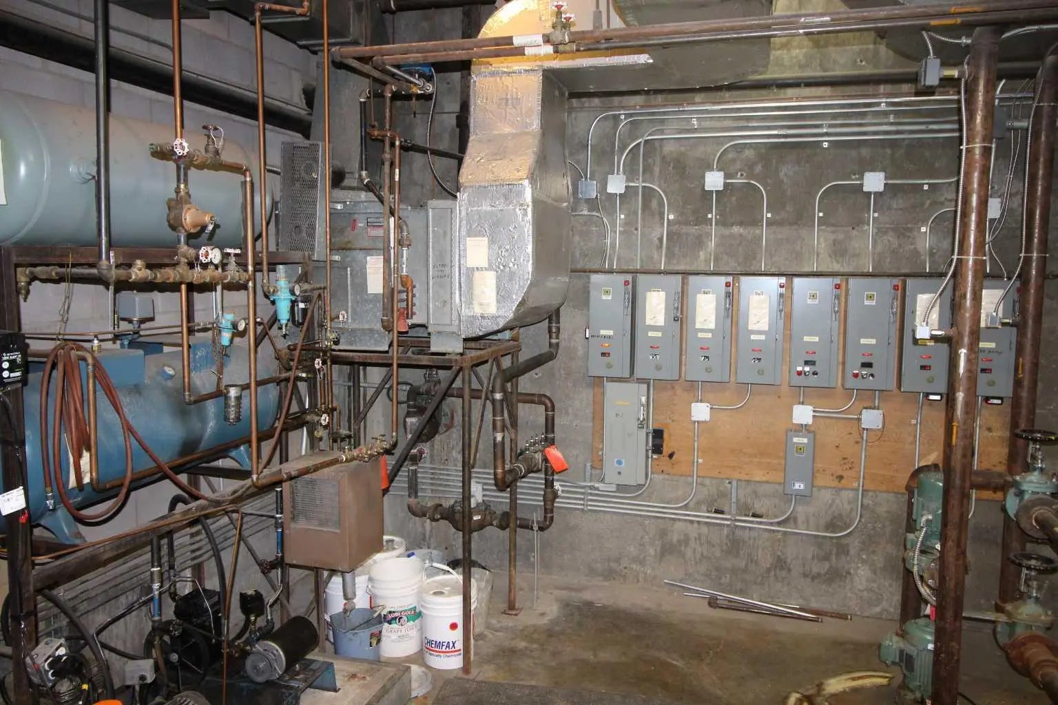 2, 1133 17 Avenue Northwest, Calgary – Commercial Mixed Use Listing Photo 5