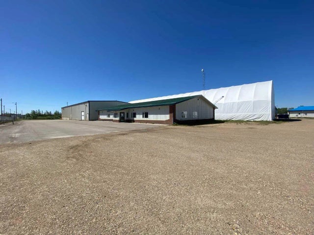 6701 & 6705 44 Avenue  , Ponoka