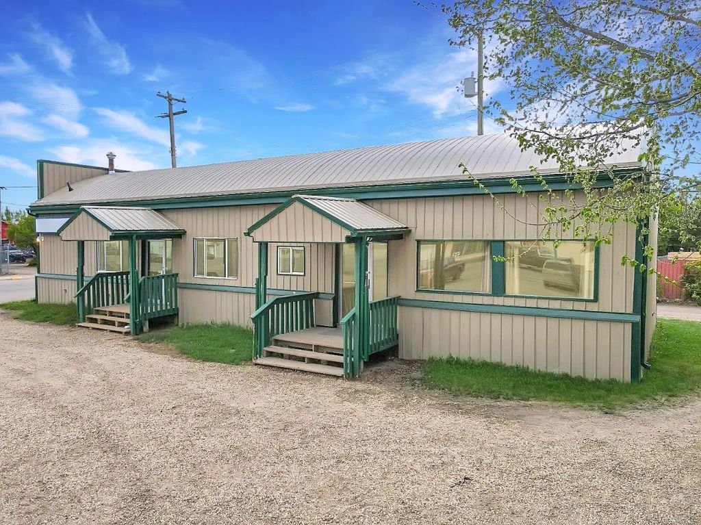 5200 50 Street  , High Prairie