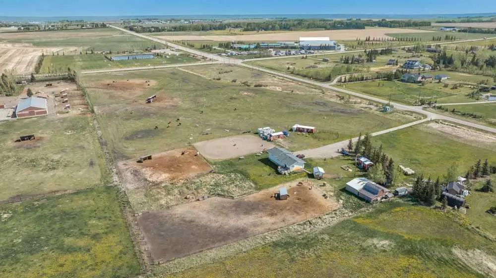 243201 Range Road 33  , Rural Rocky View County – Residential Detached Listing Photo 6