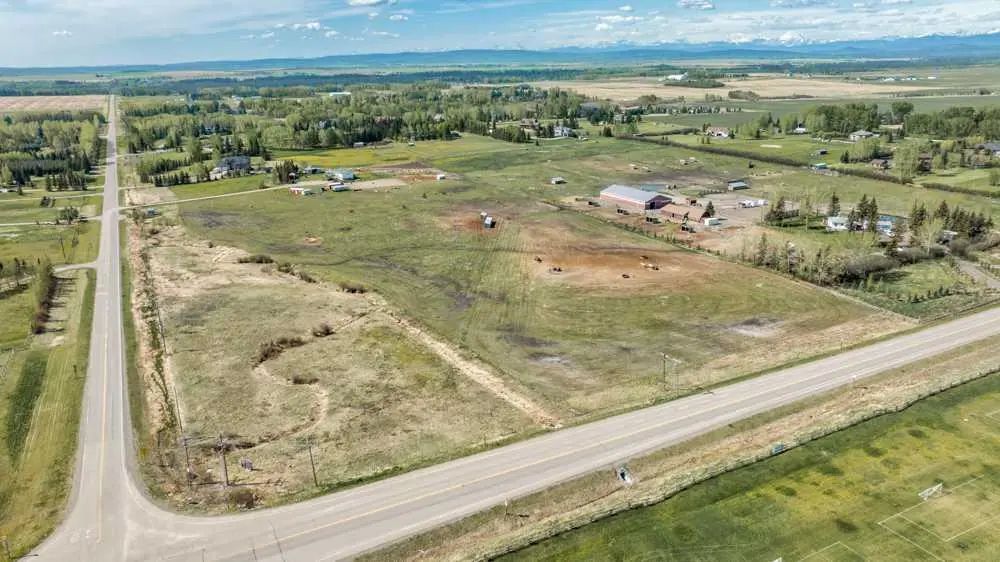 243201 Range Road 33  , Rural Rocky View County – Residential Detached Listing Photo 8