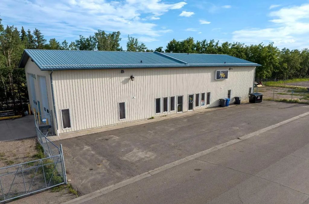 4907 50 Avenue  , Eckville