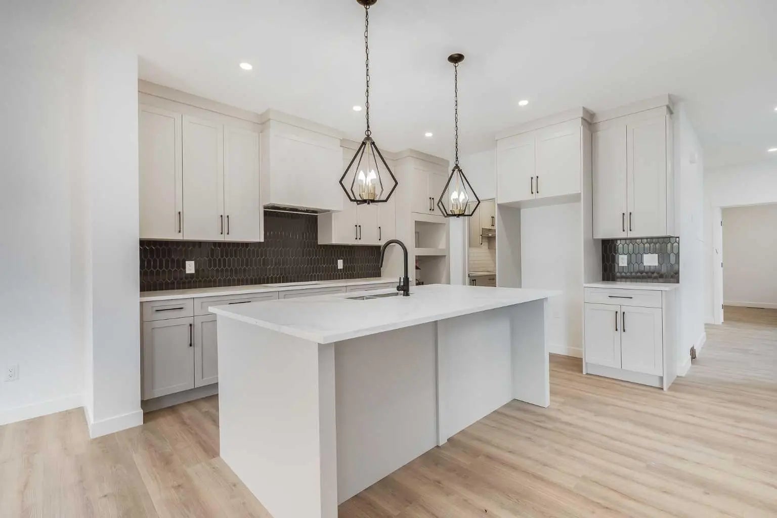 Photo of Listing #A2212679