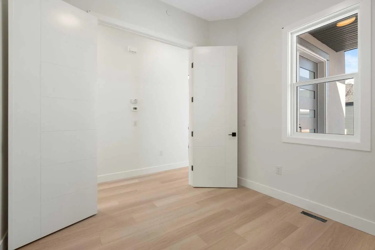 290 Muirfield Crescent , Lyalta – Residential Detached Listing Photo 23