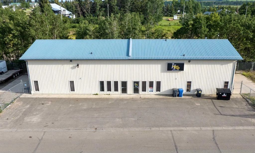 4907 And 4911 50 Avenue  , Eckville