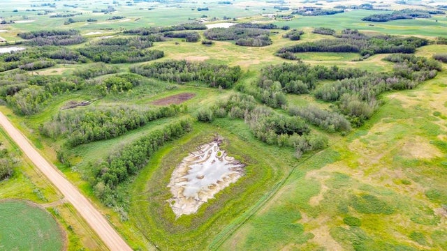 On Hwy 601, Rural Stettler No. 6, County of