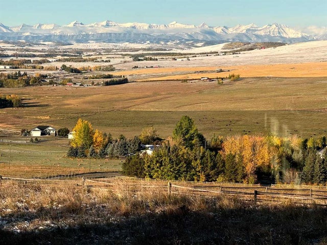 418066 48 Street W, Rural Foothills County