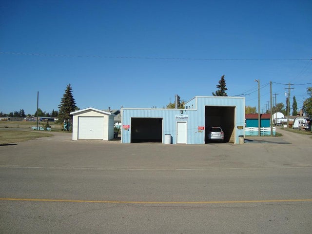 116 First Avenue, Trochu