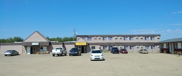 5101 Railway Avenue, Boyle